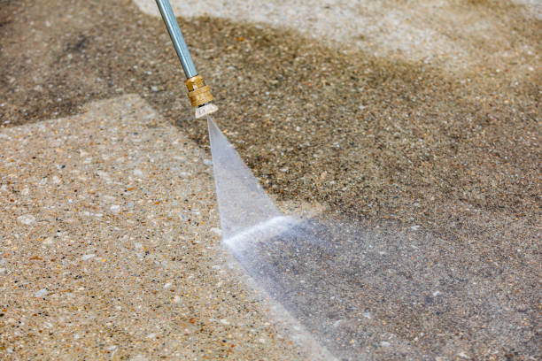 Best Pool Deck Cleaning  in Ellenton, FL